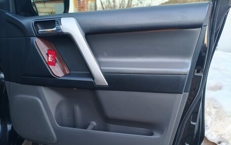 Toyota Land Cruiser Prado 150 рестайлинг 2, 2011 год, 2 350 000 рублей, 26 фотография