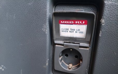 Toyota Land Cruiser Prado 150 рестайлинг 2, 2011 год, 2 350 000 рублей, 40 фотография