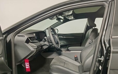 Toyota Camry, 2025 год, 4 790 000 рублей, 16 фотография