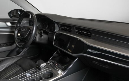 Audi A6, 2021 год, 2 950 000 рублей, 7 фотография