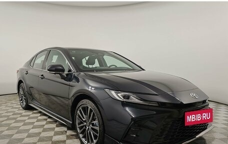 Toyota Camry, 2025 год, 4 890 000 рублей, 3 фотография