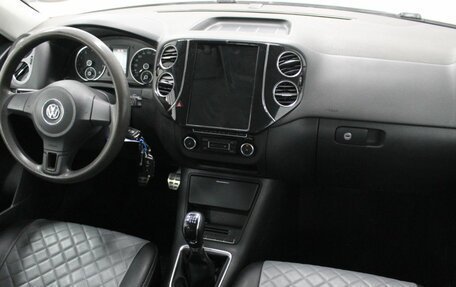 Volkswagen Tiguan I, 2011 год, 940 000 рублей, 17 фотография