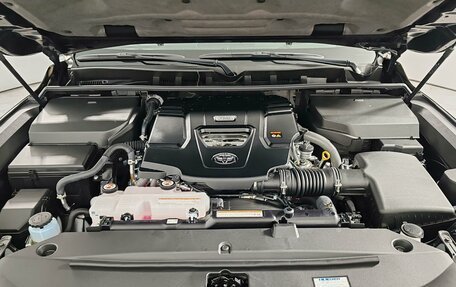 Toyota Land Cruiser, 2025 год, 17 300 000 рублей, 9 фотография