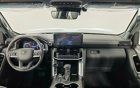 Toyota Land Cruiser, 2025 год, 17 300 000 рублей, 14 фотография