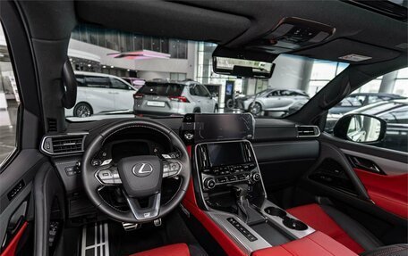 Lexus LX, 2024 год, 21 000 000 рублей, 13 фотография