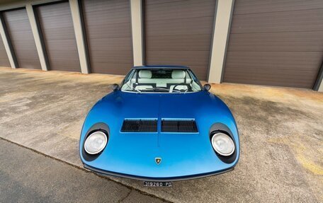 Lamborghini Miura, 1972 год, 357 000 000 рублей, 9 фотография