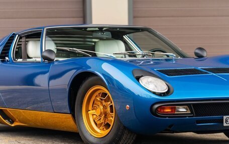 Lamborghini Miura, 1972 год, 357 000 000 рублей, 5 фотография