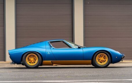 Lamborghini Miura, 1972 год, 357 000 000 рублей, 7 фотография