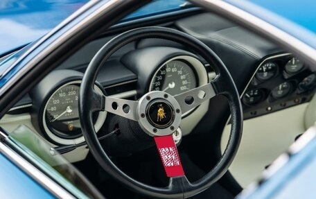 Lamborghini Miura, 1972 год, 357 000 000 рублей, 23 фотография