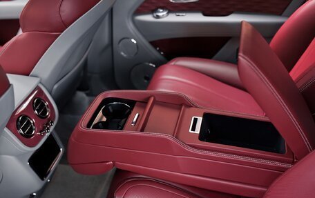 Bentley Bentayga I, 2025 год, 46 500 000 рублей, 9 фотография