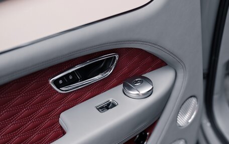 Bentley Bentayga I, 2025 год, 46 500 000 рублей, 22 фотография