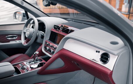 Bentley Bentayga I, 2025 год, 46 500 000 рублей, 19 фотография