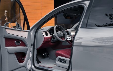 Bentley Bentayga I, 2025 год, 46 500 000 рублей, 33 фотография