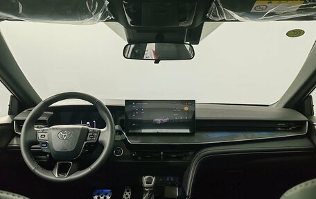 Toyota Camry, 2025 год, 4 890 000 рублей, 13 фотография