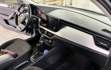 Skoda Rapid II, 2021 год, 1 950 000 рублей, 19 фотография