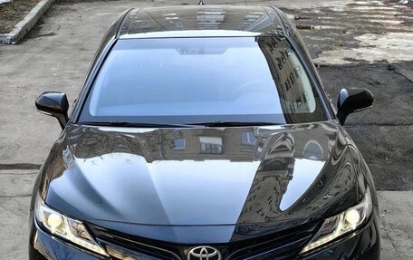 Toyota Camry, 2018 год, 2 690 000 рублей, 4 фотография
