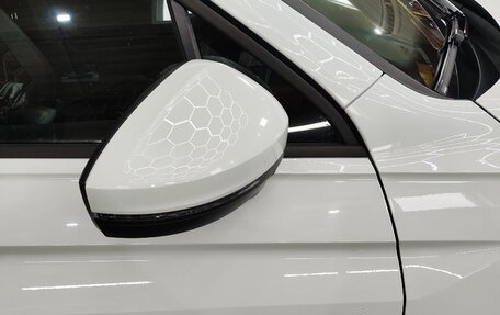 Volkswagen Tiguan II, 2018 год, 2 650 000 рублей, 14 фотография