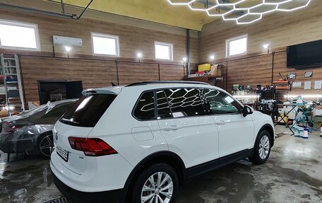 Volkswagen Tiguan II, 2018 год, 2 650 000 рублей, 34 фотография