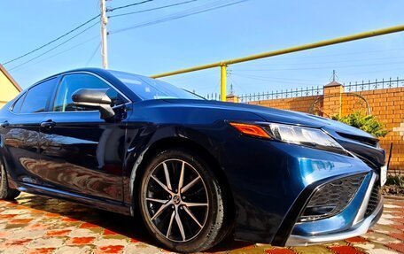 Toyota Camry, 2021 год, 3 150 000 рублей, 4 фотография