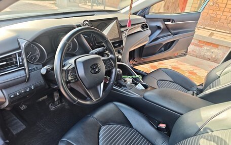 Toyota Camry, 2021 год, 3 150 000 рублей, 8 фотография