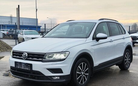 Volkswagen Tiguan II, 2019 год, 2 099 000 рублей, 1 фотография