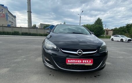 Opel Astra J, 2014 год, 830 000 рублей, 1 фотография