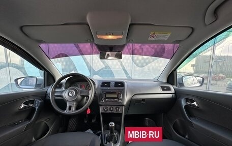 Volkswagen Polo VI (EU Market), 2011 год, 695 000 рублей, 2 фотография