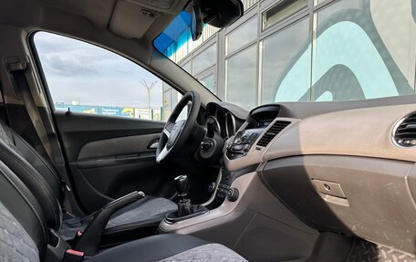 Chevrolet Cruze II, 2009 год, 599 000 рублей, 7 фотография