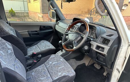 Mitsubishi Pajero iO, 1998 год, 460 000 рублей, 4 фотография