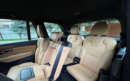 Volvo XC90 II рестайлинг, 2017 год, 3 700 000 рублей, 23 фотография