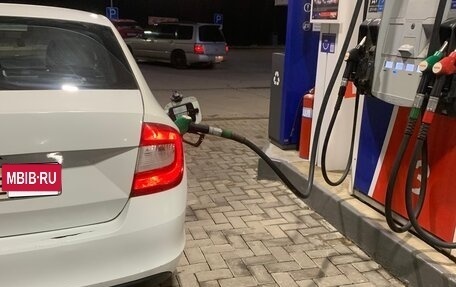 Skoda Rapid I, 2015 год, 590 000 рублей, 7 фотография