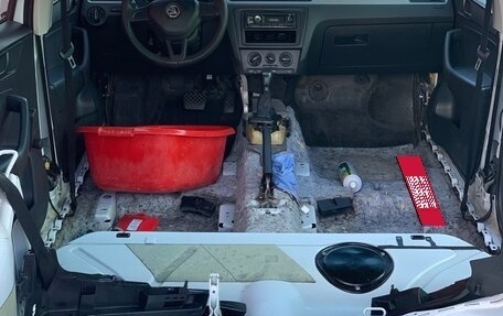 Skoda Rapid I, 2015 год, 590 000 рублей, 8 фотография