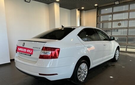 Skoda Octavia, 2017 год, 1 870 000 рублей, 3 фотография