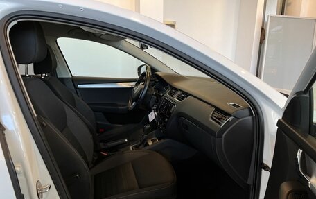 Skoda Octavia, 2017 год, 1 870 000 рублей, 28 фотография