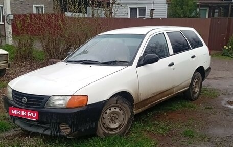 Nissan AD II, 2004 год, 290 000 рублей, 2 фотография