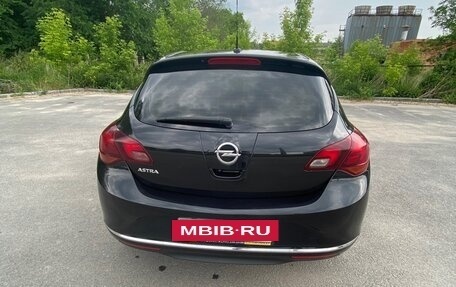 Opel Astra J, 2014 год, 830 000 рублей, 4 фотография