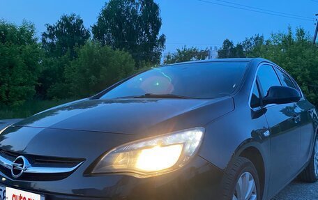 Opel Astra J, 2014 год, 830 000 рублей, 17 фотография