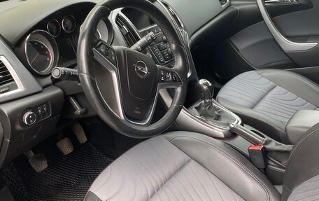 Opel Astra J, 2014 год, 830 000 рублей, 10 фотография