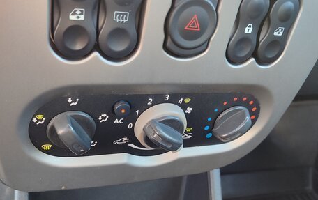 Renault Logan I, 2010 год, 399 000 рублей, 28 фотография