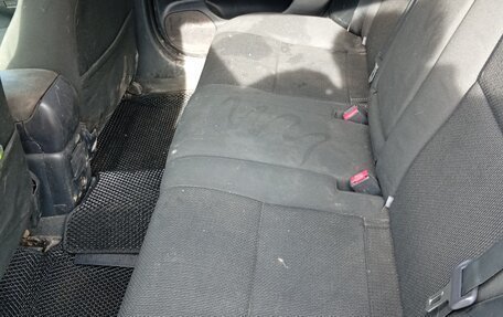 Toyota Avensis III рестайлинг, 2005 год, 600 000 рублей, 13 фотография