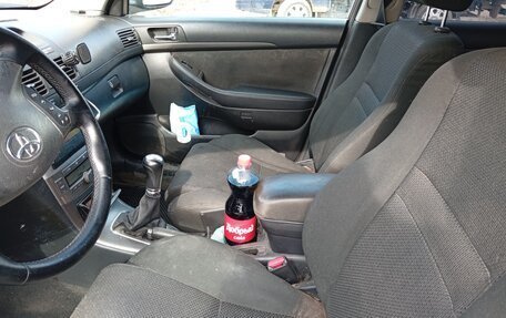 Toyota Avensis III рестайлинг, 2005 год, 600 000 рублей, 16 фотография