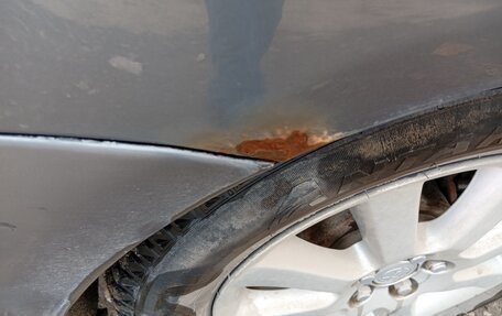 Toyota Avensis III рестайлинг, 2005 год, 600 000 рублей, 22 фотография