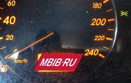 Toyota Avensis III рестайлинг, 2005 год, 600 000 рублей, 25 фотография