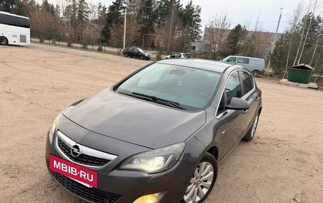 Opel Astra J, 2011 год, 555 000 рублей, 4 фотография