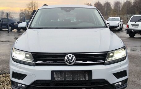 Volkswagen Tiguan II, 2019 год, 2 099 000 рублей, 2 фотография