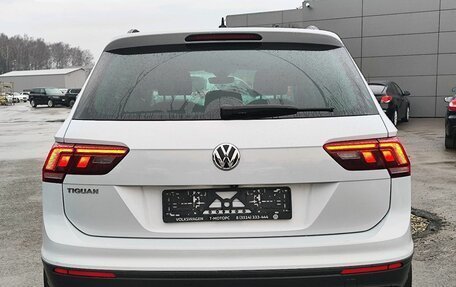 Volkswagen Tiguan II, 2019 год, 2 099 000 рублей, 6 фотография