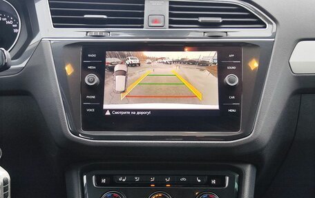 Volkswagen Tiguan II, 2019 год, 2 099 000 рублей, 15 фотография