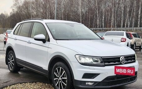 Volkswagen Tiguan II, 2019 год, 2 099 000 рублей, 3 фотография