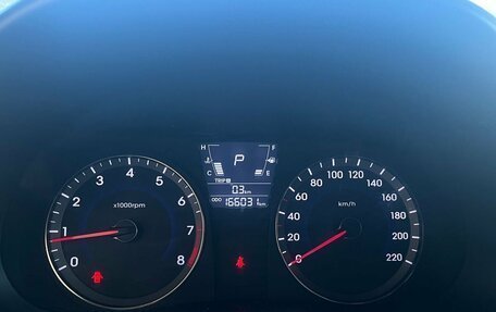 Hyundai Solaris II рестайлинг, 2011 год, 780 000 рублей, 11 фотография