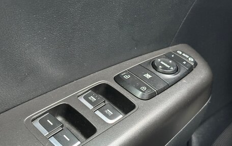 KIA Sportage IV рестайлинг, 2018 год, 2 155 000 рублей, 15 фотография